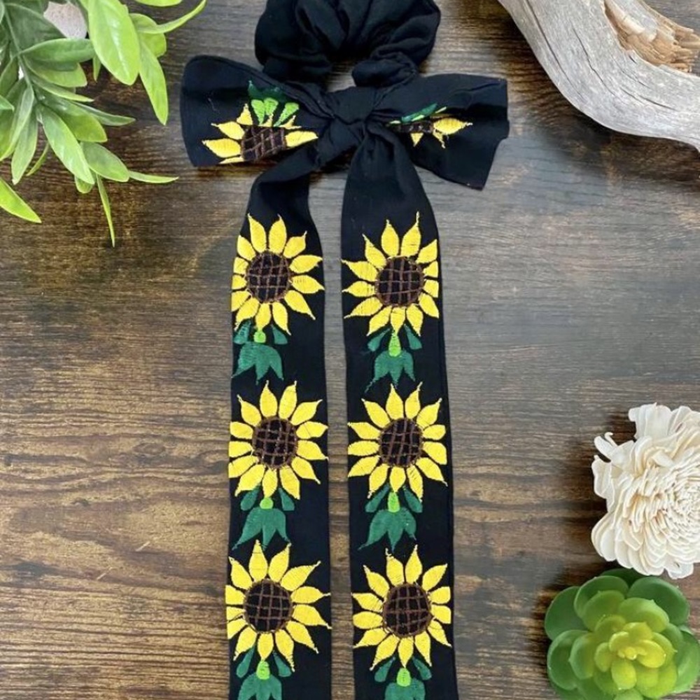 Mexican embroidered hair tie with bow